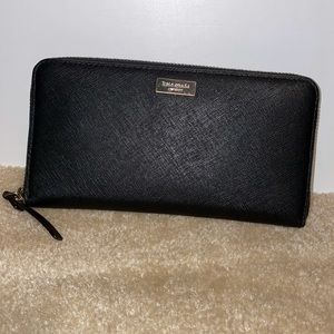 Kate Spade Zip Wallet